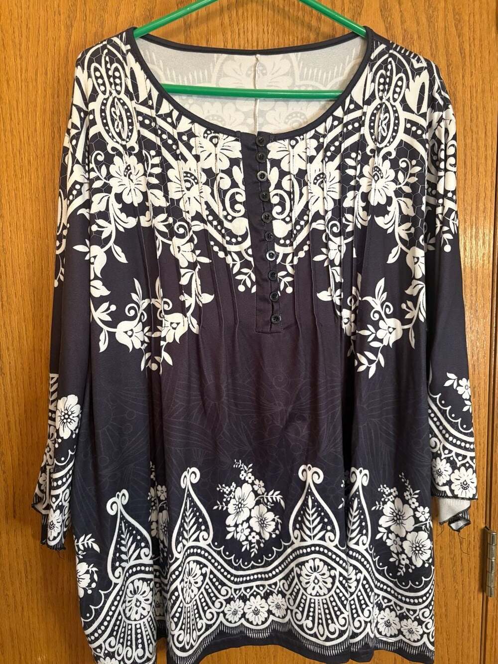Black White Floral Paisley Tunic Plus 3XL Pleated Button Front Top